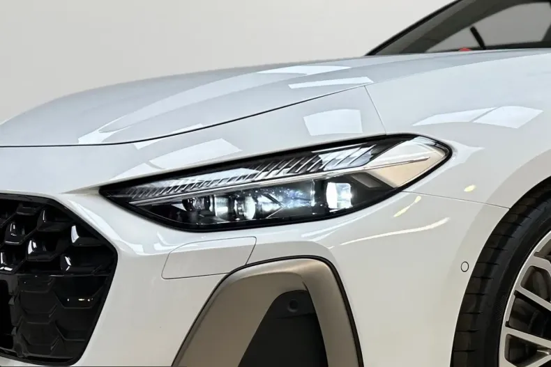 Audi A5 din 2025 cu 11.500 km - oferta AUD204589 - foto 6