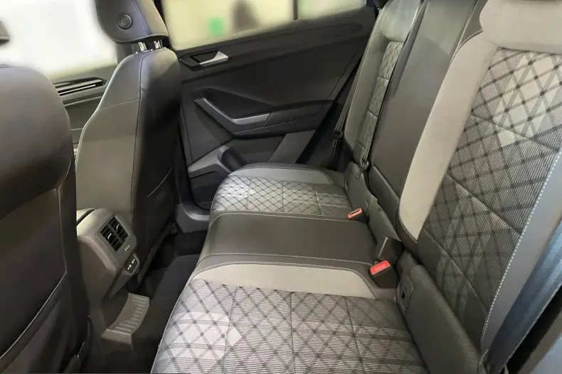 Volkswagen T-Roc din 2023 cu 79.065 km - oferta VOL204591 - foto 13