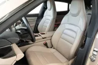 Porsche Taycan din 2023 cu 30.000 km - oferta POR204592 - foto 6