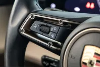 Porsche Taycan din 2023 cu 30.000 km - oferta POR204592 - foto 12