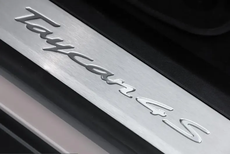 Porsche Taycan din 2023 cu 30.000 km - oferta POR204592 - foto 17