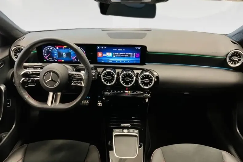 Mercedes-Benz A 220 (Clasa A) din 2024 cu 7.678 km - oferta MER204608 - foto 2