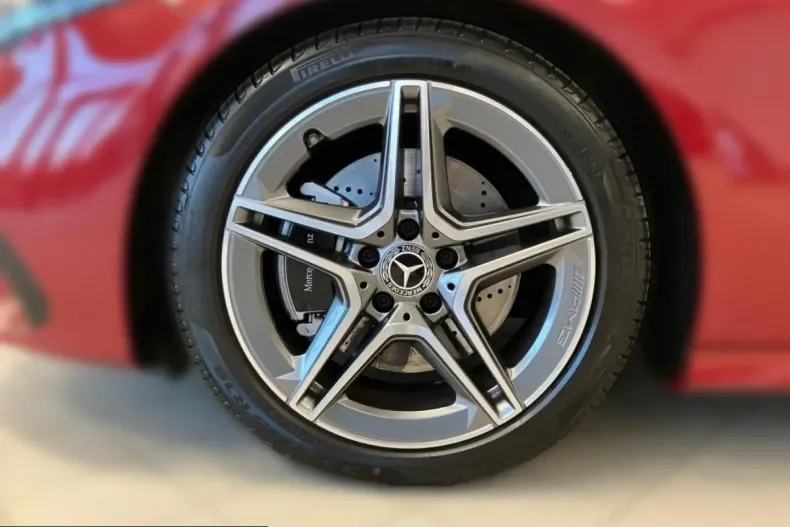 Mercedes-Benz A 220 (Clasa A) din 2024 cu 7.678 km - oferta MER204608 - foto 16