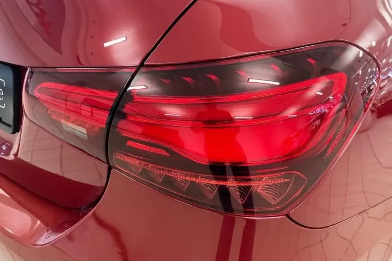 Mercedes-Benz A 220 (Clasa A) din 2024 cu 7.678 km - oferta MER204608 - foto 18