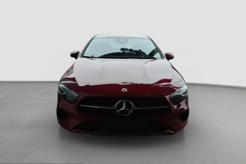 Mercedes-Benz A 180 (Clasa A) din 2024 cu 16.300 km - oferta MER204610 - foto 3