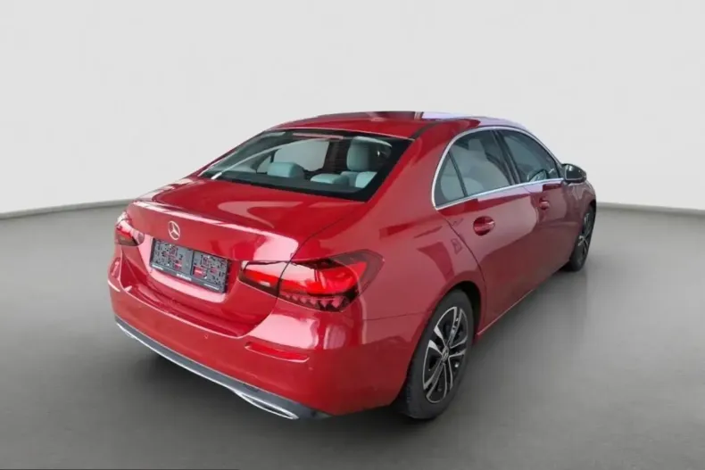 Mercedes-Benz A 180 (Clasa A) din 2024 cu 16.300 km - oferta MER204610 - foto 4