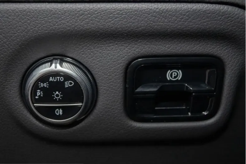 Mercedes-Benz EQE SUV din 2024 cu 28.318 km - oferta MER204611 - foto 25