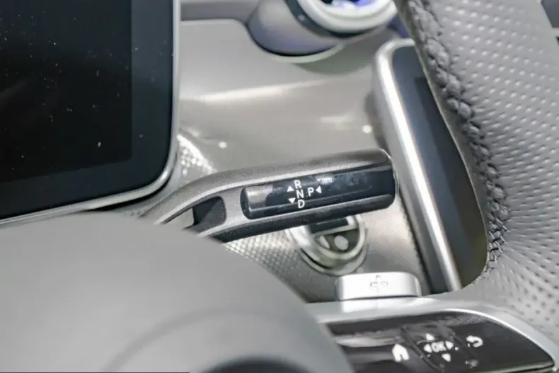 Mercedes-Benz C 180 (Clasa C) din 2025 cu 14.987 km - oferta MER204613 - foto 13