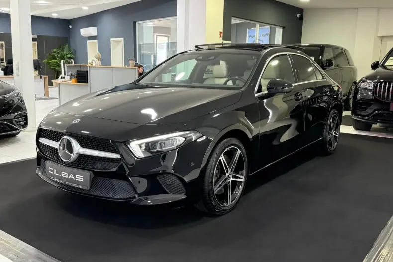 Mercedes-Benz A 250 (Clasa A) din 2022 cu 31.885 km - oferta MER204618 - foto 2