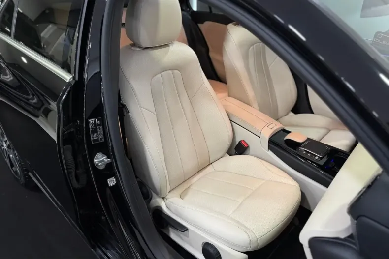 Mercedes-Benz A 250 (Clasa A) din 2022 cu 31.885 km - oferta MER204618 - foto 27