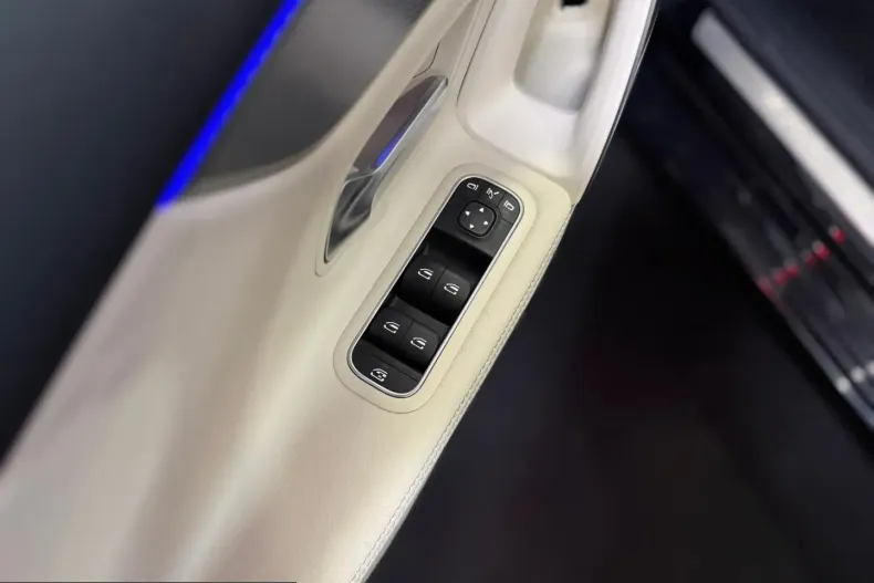 Mercedes-Benz A 250 (Clasa A) din 2022 cu 31.885 km - oferta MER204618 - foto 34