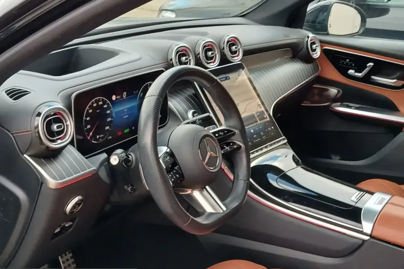 Mercedes-Benz GLC 400 (Clasa GLC) din 2023 cu 22.649 km - oferta MER204623 - foto 7