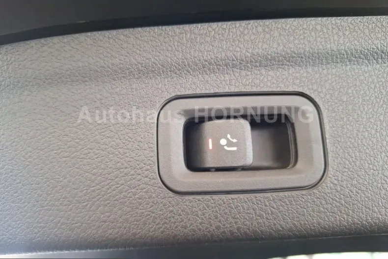 Mercedes-Benz GLE 350 (Clasa GLE) din 2025 cu 17.870 km - oferta MER204636 - foto 6