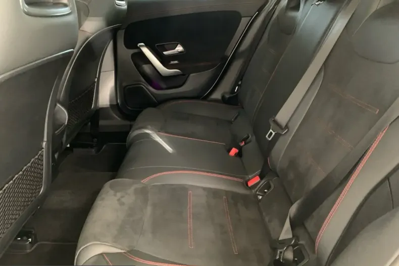 Mercedes-Benz CLA 250 (Clasa CLA) din 2022 cu 43.189 km - oferta MER204643 - foto 11