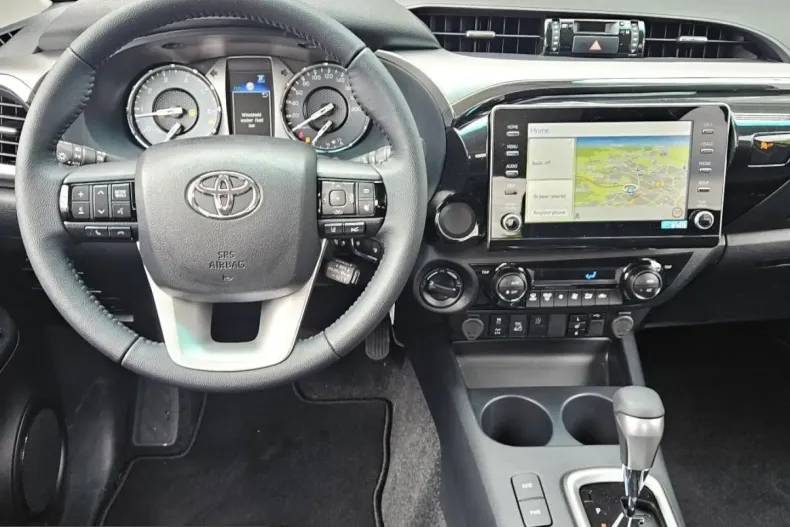 Toyota Hilux din 2025 cu 7.100 km - oferta TOY204648 - foto 6