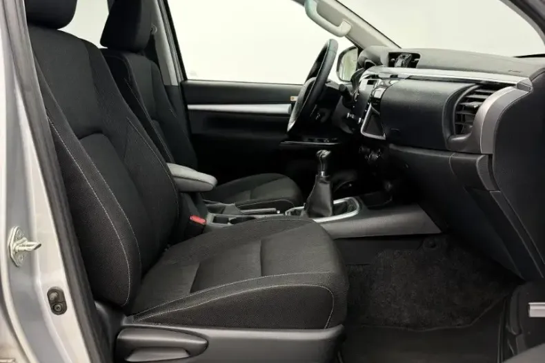 Toyota Hilux din 2023 cu 27.200 km - oferta TOY204649 - foto 15