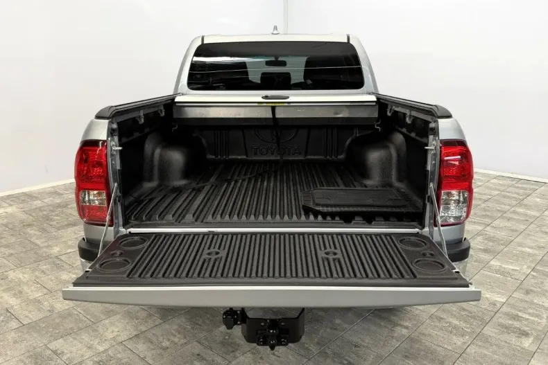 Toyota Hilux din 2023 cu 27.200 km - oferta TOY204649 - foto 20
