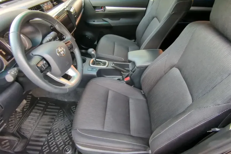 Toyota Hilux din 2024 cu 22.400 km - oferta TOY204652 - foto 10