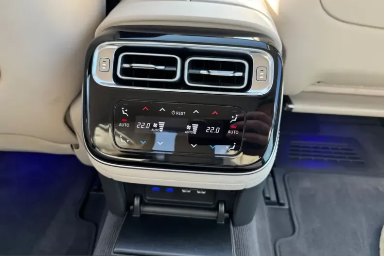 Mercedes-Benz S 450 (Clasa S) din 2024 cu 18.030 km - oferta MER204656 - foto 15