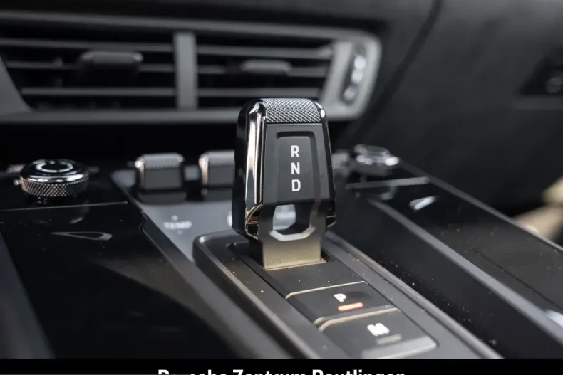 Porsche 992 din 2024 cu 9.300 km - oferta POR204658 - foto 26