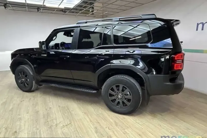 Toyota Land Cruiser din 2024 cu 32.552 km - oferta TOY204661 - foto 3