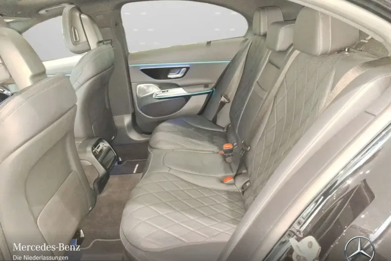 Mercedes-Benz E 200 (Clasa E) din 2024 cu 29.877 km - oferta MER204663 - foto 9