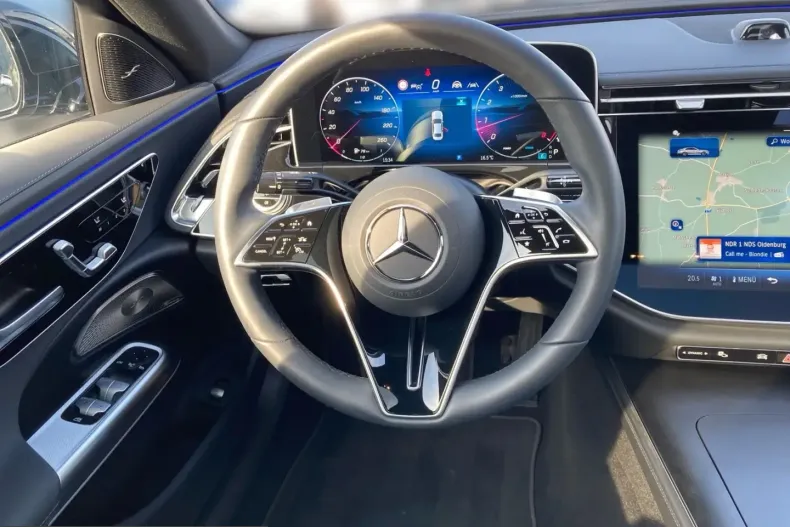 Mercedes-Benz E 200 (Clasa E) din 2024 cu 9.990 km - oferta MER204664 - foto 8