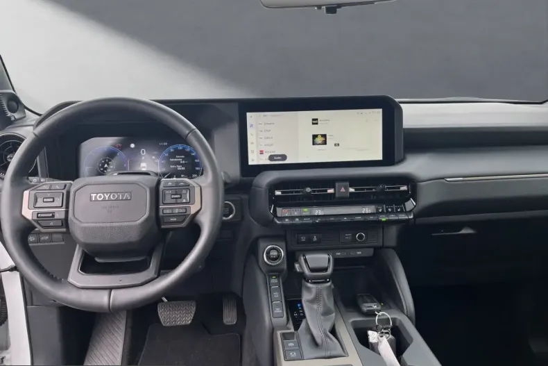Toyota Land Cruiser din 2024 cu 17.045 km - oferta TOY204666 - foto 14