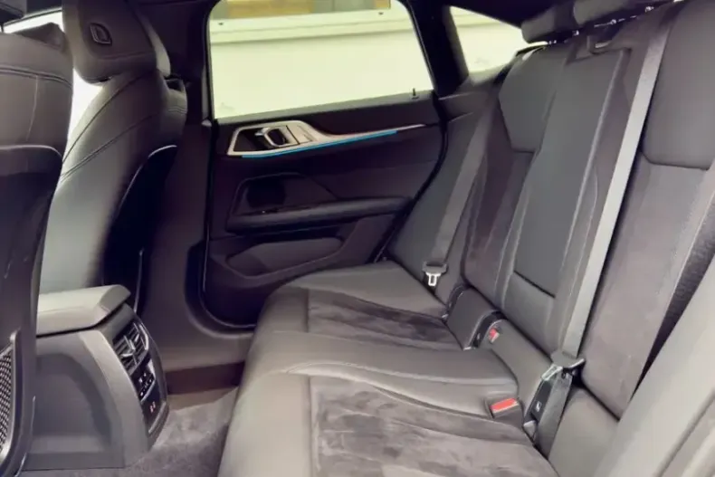 BMW 420d (Seria 4) din 2023 cu 35.700 km - oferta BMW204667 - foto 18