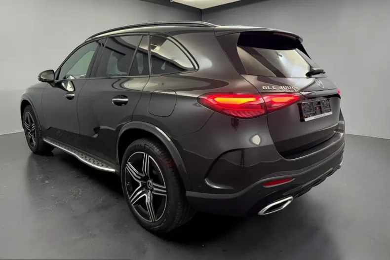 Mercedes-Benz GLC 300 (Clasa GLC) din 2024 cu 20.000 km - oferta MER204671 - foto 5