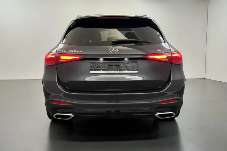 Mercedes-Benz GLC 300 (Clasa GLC) din 2024 cu 20.000 km - oferta MER204671 - foto 6