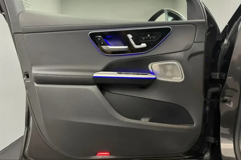 Mercedes-Benz GLC 300 (Clasa GLC) din 2024 cu 20.000 km - oferta MER204671 - foto 9