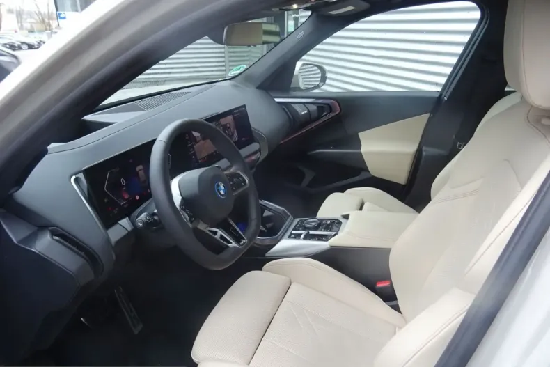 BMW X3 (Seria X) din 2025 cu 10.719 km - oferta BMW204678 - foto 6