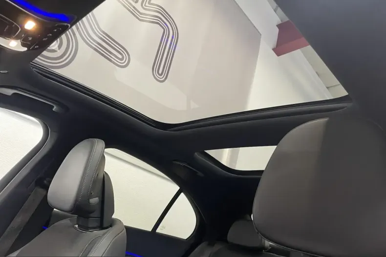 Mercedes-Benz E 200 (Clasa E) din 2025 cu 23.654 km - oferta MER204679 - foto 11