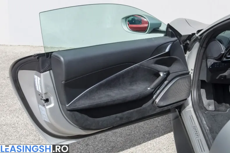 Ferrari Roma din 2023 cu 20.000 km - oferta FER204681 - foto 13