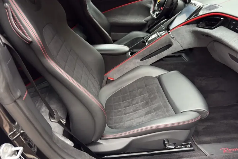 Ferrari Roma din 2022 cu 19.888 km - oferta FER204684 - foto 11