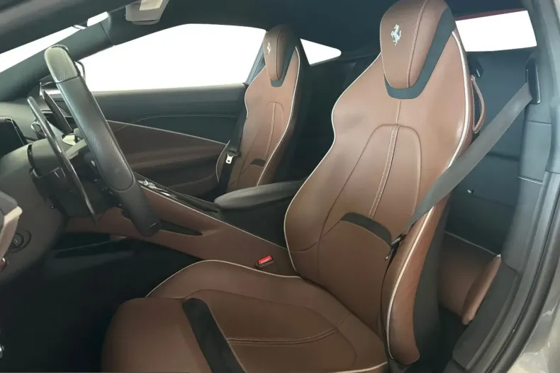 Ferrari Roma din 2022 cu 7.990 km - oferta FER204686 - foto 9