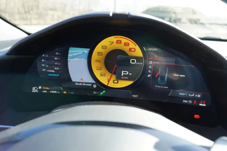 Ferrari Roma din 2022 cu 14.000 km - oferta FER204687 - foto 27