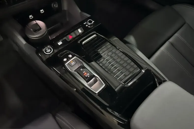 Audi A6 e-tron din 2025 cu 7.205 km - oferta AUD204693 - foto 10