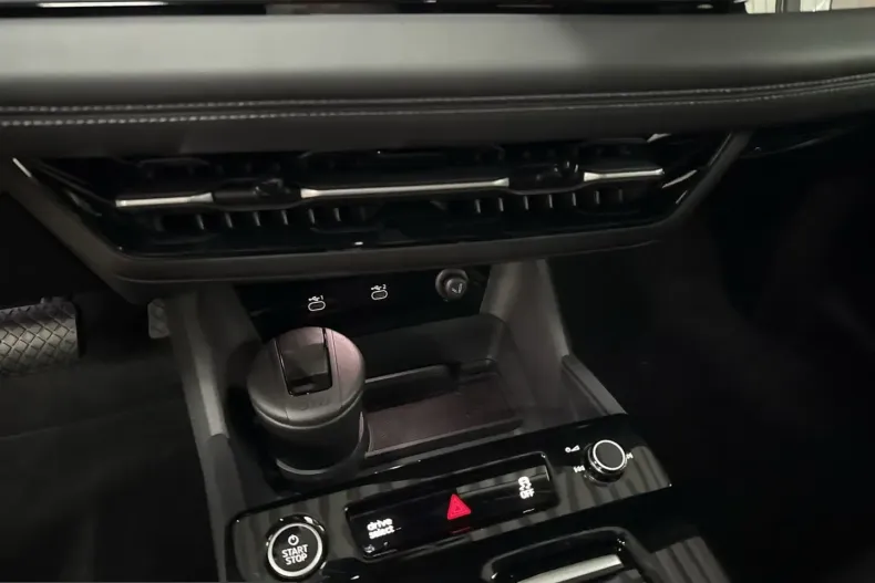 Audi A6 e-tron din 2025 cu 7.205 km - oferta AUD204693 - foto 11