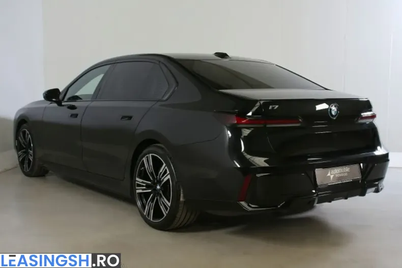 BMW i7 (Seria 7) din 2024 cu 54.100 km - oferta BMW204698 - foto 3
