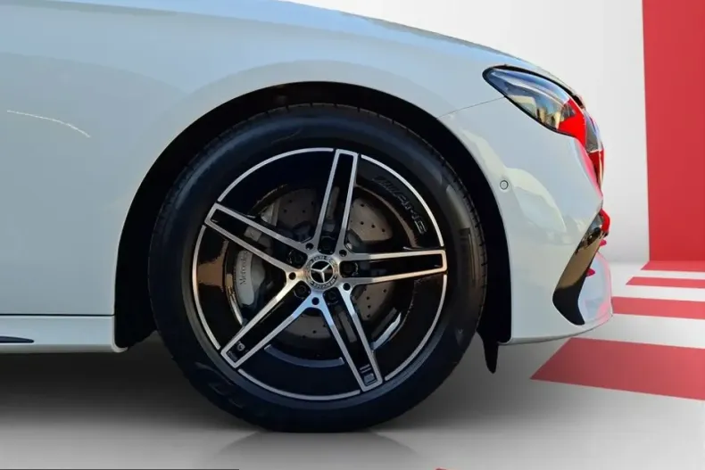 Mercedes-Benz E 200 (Clasa E) din 2025 cu 11.880 km - oferta MER204699 - foto 5