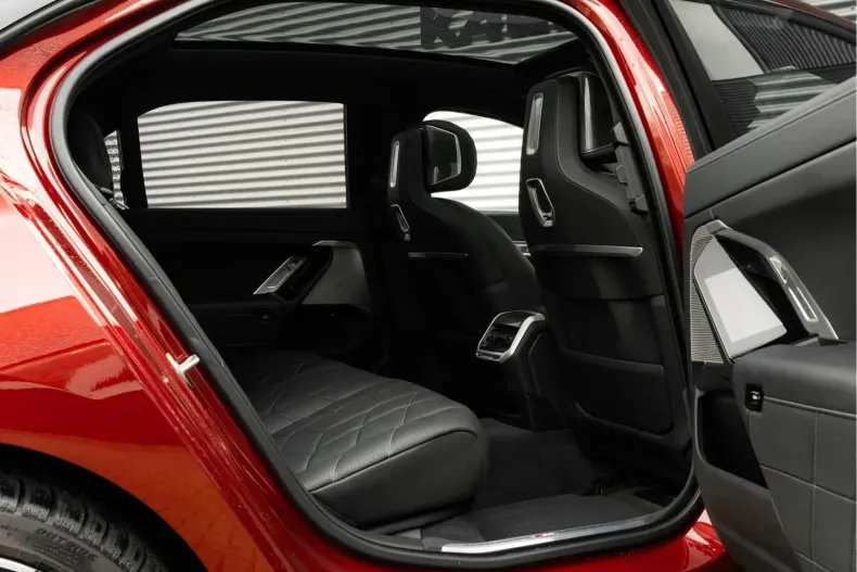 BMW i7 (Seria 7) din 2024 cu 39.903 km - oferta BMW204702 - foto 16