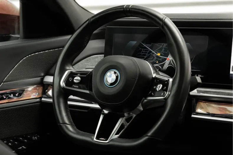 BMW i7 (Seria 7) din 2024 cu 39.903 km - oferta BMW204702 - foto 17