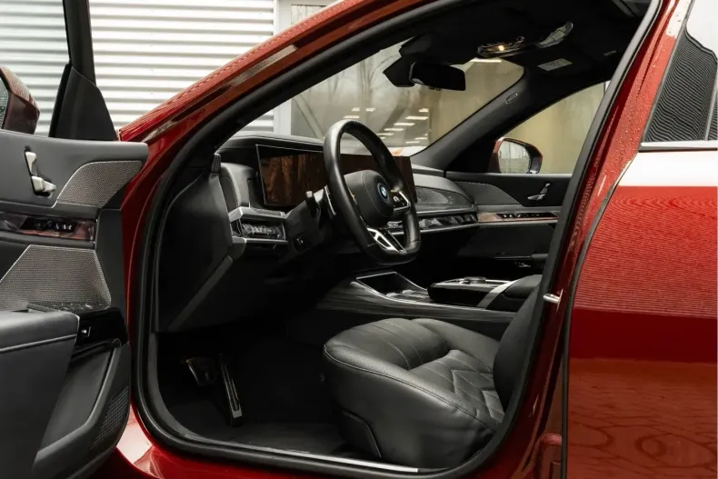 BMW i7 (Seria 7) din 2024 cu 39.903 km - oferta BMW204702 - foto 23