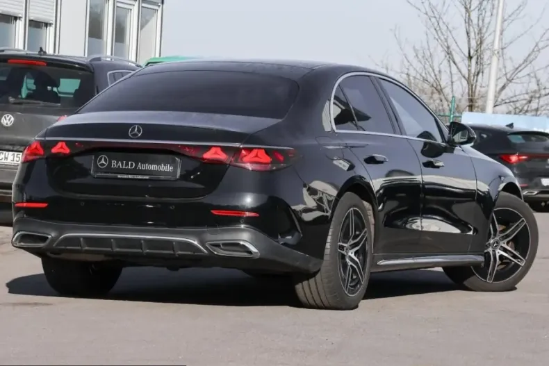 Mercedes-Benz E 200 (Clasa E) din 2024 cu 20.717 km - oferta MER204705 - foto 2