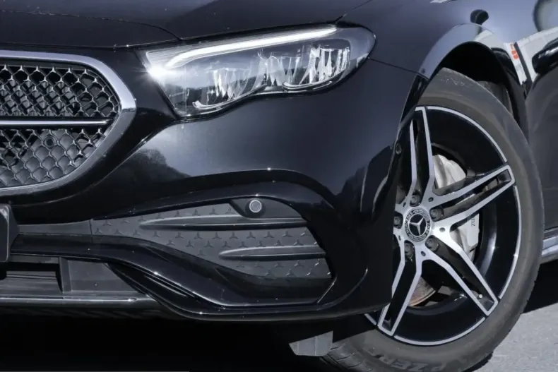 Mercedes-Benz E 200 (Clasa E) din 2024 cu 20.717 km - oferta MER204705 - foto 5