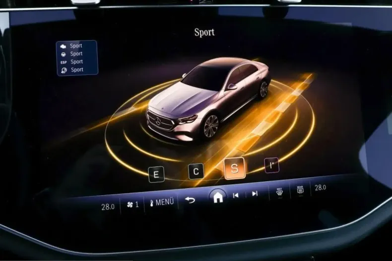 Mercedes-Benz E 200 (Clasa E) din 2024 cu 20.717 km - oferta MER204705 - foto 19