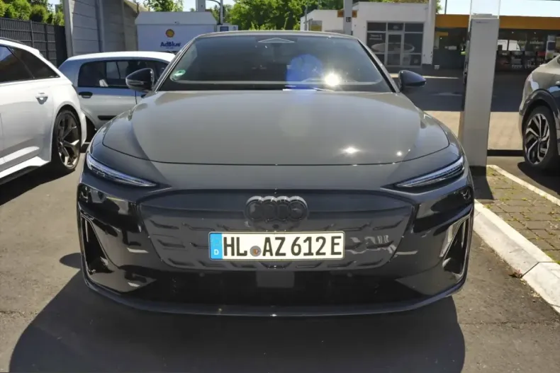 Audi A6 e-tron din 2025 cu 19.500 km - oferta AUD204706 - foto 1