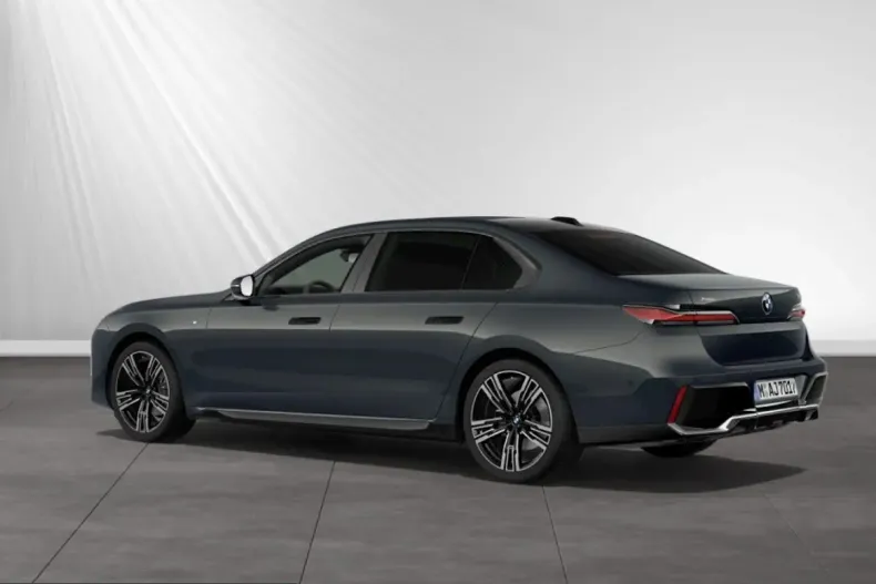 BMW 740 (Seria 7) din 2025 cu 22.650 km - oferta BMW204713 - foto 7